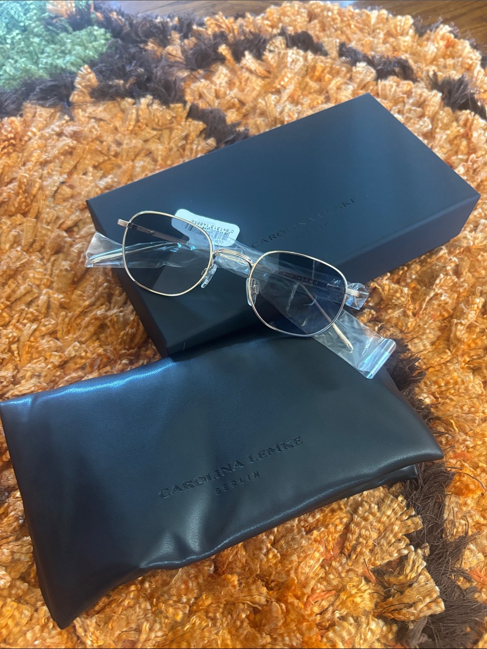Ladies Clear tinted Frame Sunglasses with Gold Trim - Clear/Gold